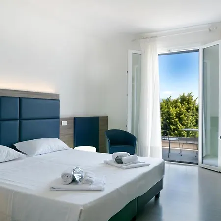 Riviera Hotel 3*