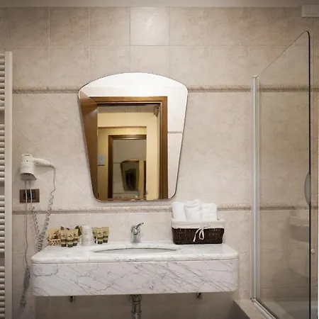 Riviera Hotel 3*