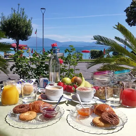 Riviera 3*