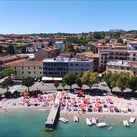 Hotel Riviera