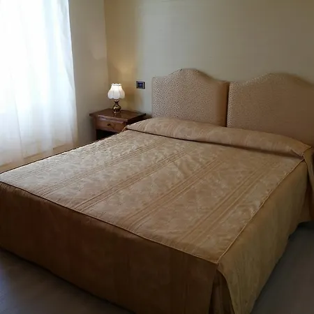 Riviera Hotel 3*